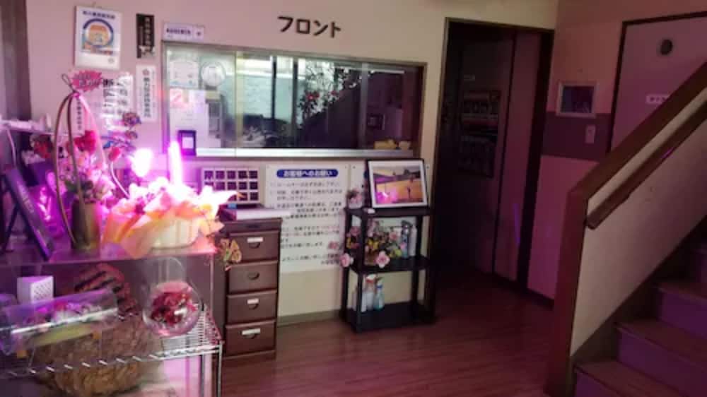 内部エントランス1 | 旅荘 みなと荘 内部エントランス1 | 旅荘 みなと荘