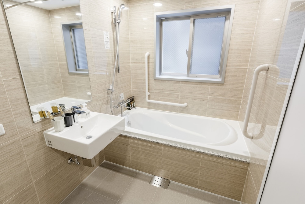 スーペリア ツインルーム バスルーム2 | エムズホテル 京都駅KASUGA