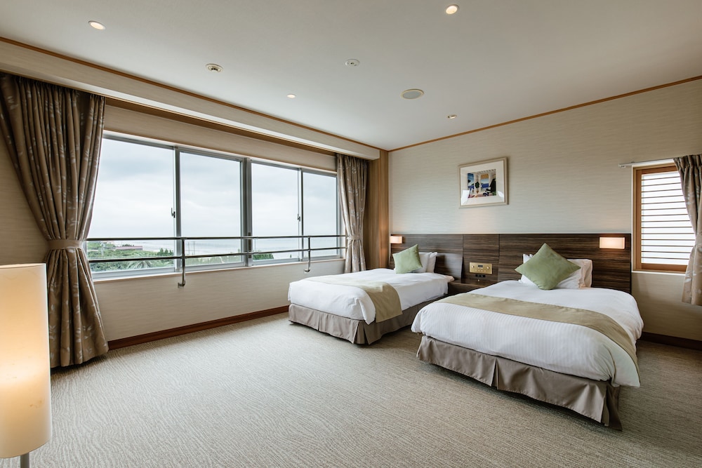 ビューバスデラックス和洋室 禁煙 客室2 | 亀の井ホテル 知多美浜