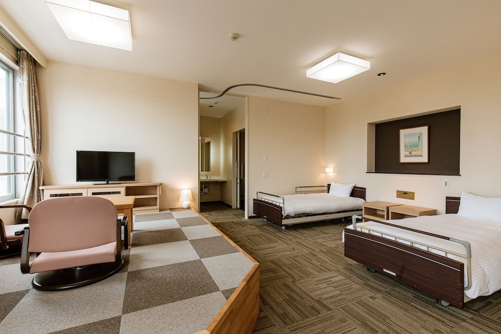 バリアフリーツイン（バス付）禁煙 | 亀の井ホテル 知多美浜