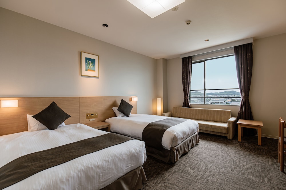 スタンダードツイン（ソファーベッド付）禁煙 | 亀の井ホテル 知多美浜