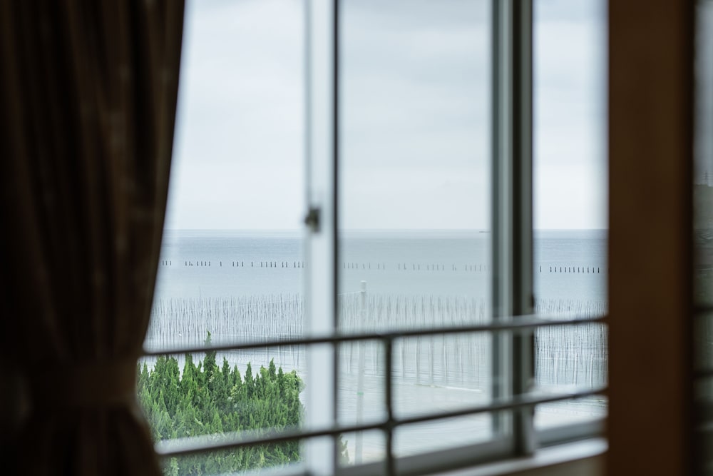 ビューバスデラックス和洋室 禁煙 客室4 | 亀の井ホテル 知多美浜