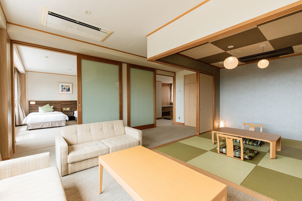 ビューバスデラックス和洋室 禁煙 客室5 | 亀の井ホテル 知多美浜