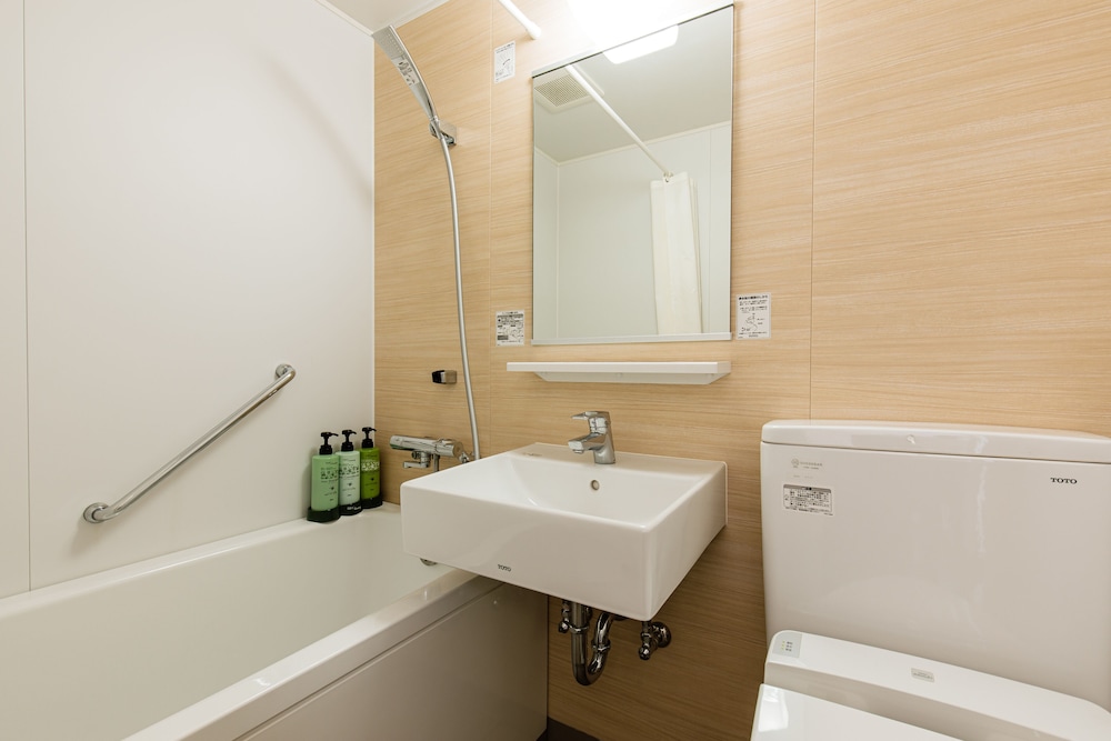 スタンダードツイン (バス付) 禁煙 客室1 | 亀の井ホテル 知多美浜