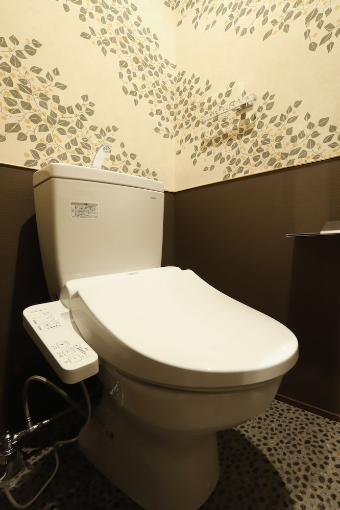 デラックスファミリールーム 客室4 | 花明かり