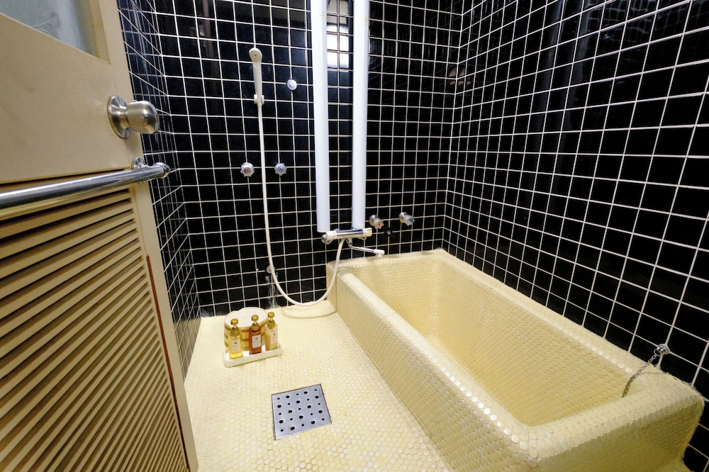 和室 部屋タイプ指定なし 共用バスルーム バスルーム0 | 三井別館