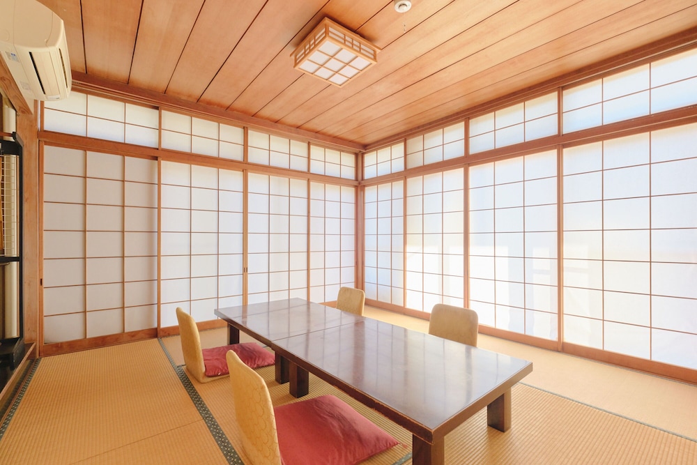 旅館 1棟貸し 客室15 | 翠香苑