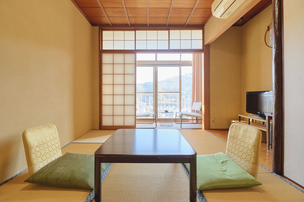 旅館 1棟貸し 客室10 | 翠香苑