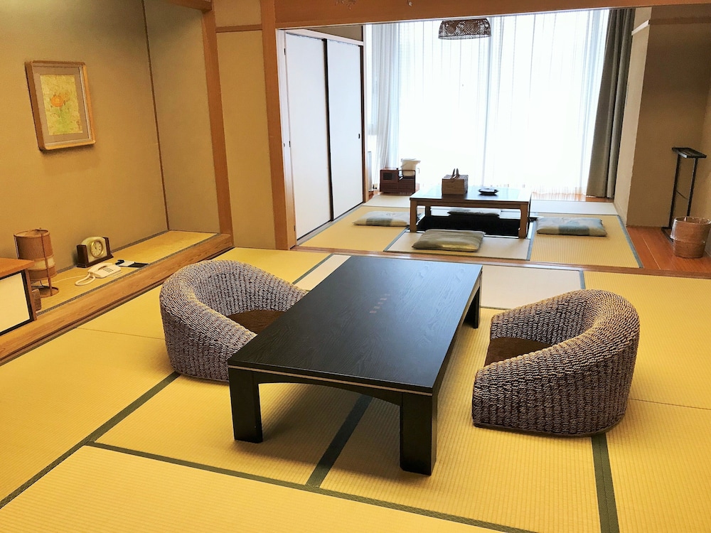 和室 6~8畳 禁煙 | 亀嵩温泉 玉峰山荘