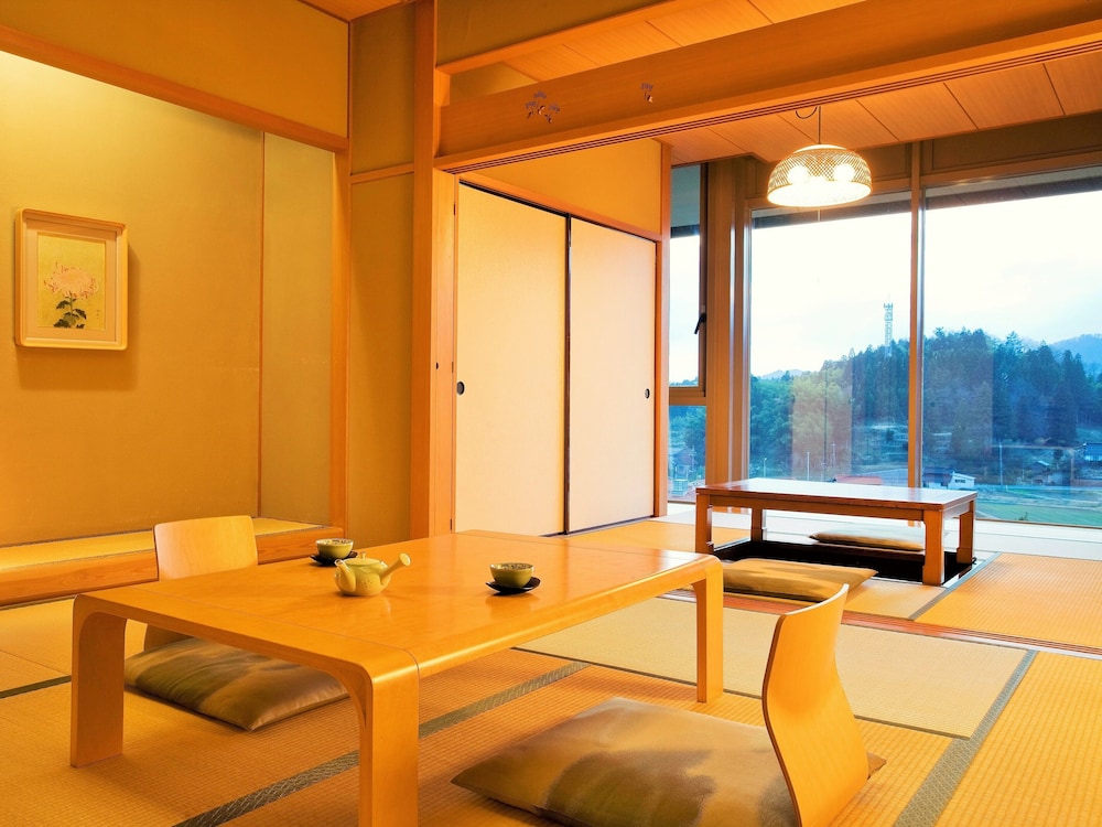 和室 6~8畳 禁煙 客室2 | 亀嵩温泉 玉峰山荘
