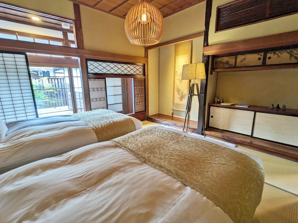 新宅B 客室4 | 飯塚邸