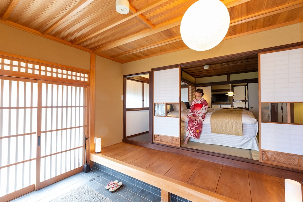 本宅 客室1 | 飯塚邸