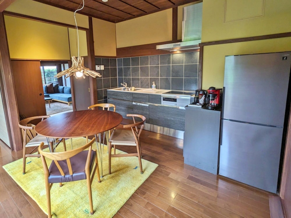 新宅B リビング エリア0 | 飯塚邸