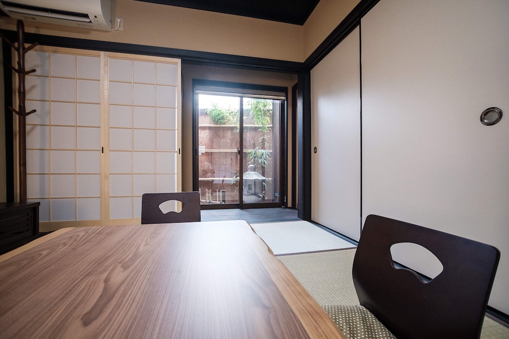 客室1 | 清水屋