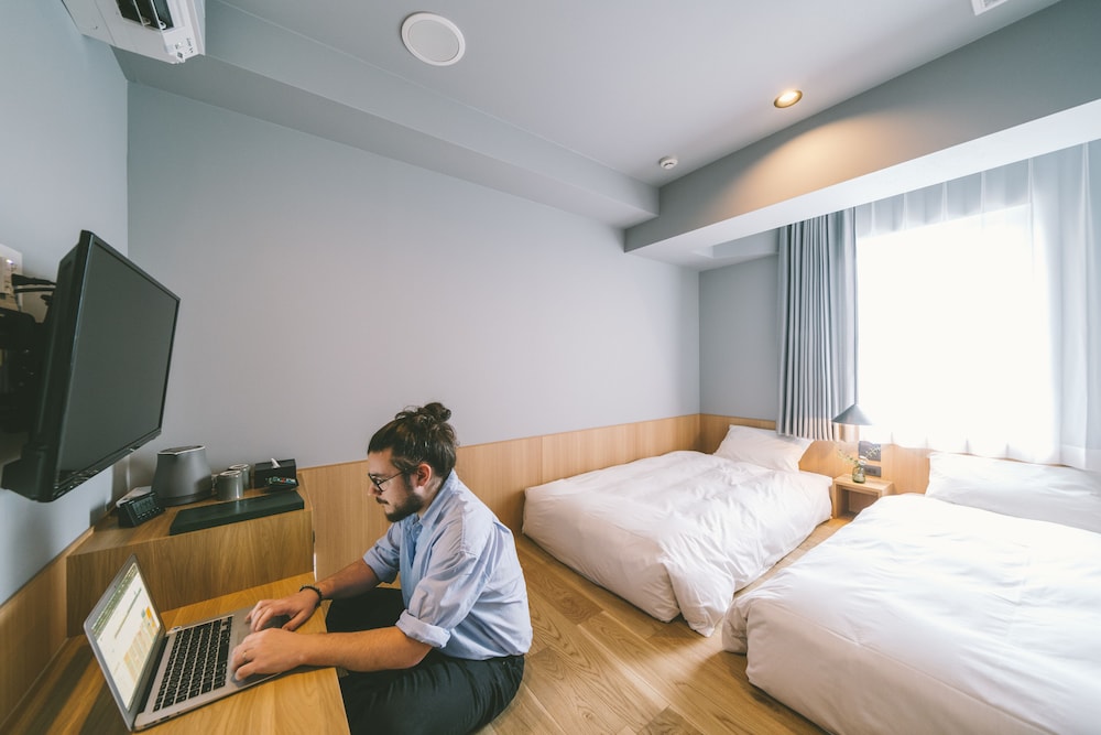 スタンダード ツインルーム 客室2 | ランダバウト東京