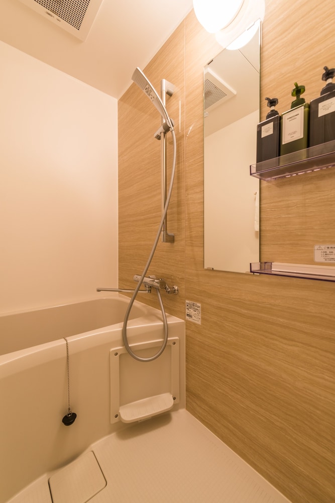 デラックス和室 バスルーム1 | ホテル 松竹雲