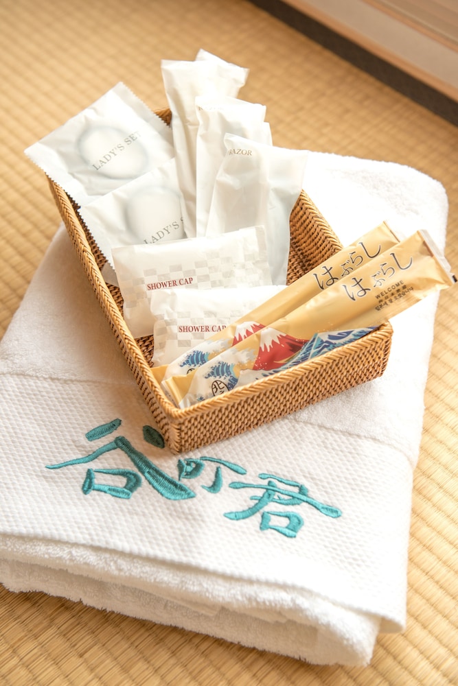 デラックス ツインルーム 客室の設備とサービス1 | ホテル 松竹雲