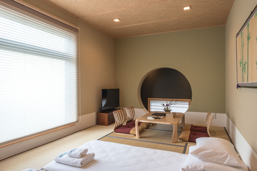 デラックス和室 客室8 | ホテル 松竹雲