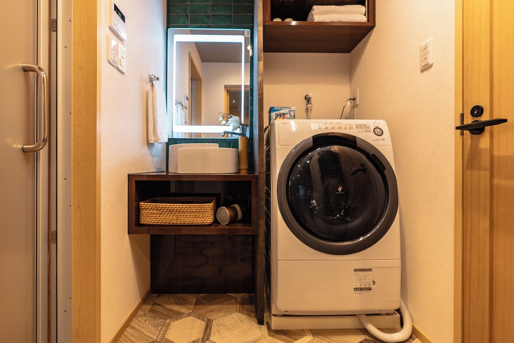 一棟貸し - 楽水 バスルーム1 | 若川楽水の宿