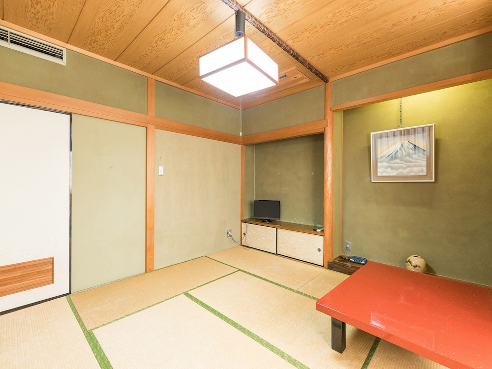 和室 ファミリールーム 共用バスルーム 禁煙 客室5 | Tabist さもと館 尾張旭