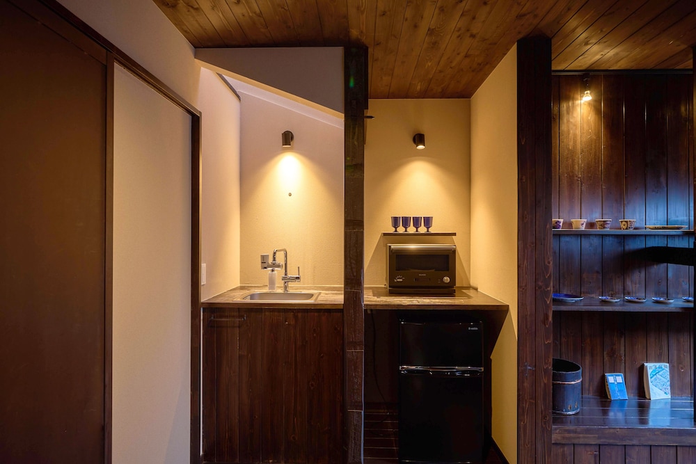 [藍] 2階建て京町家スイート 露天風呂付 禁煙 客室2 | Kyoto Machiya 銭屋町