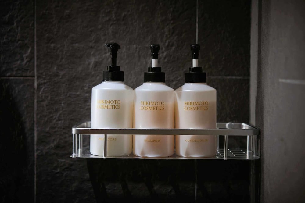 [藍] 2階建て京町家スイート 露天風呂付 禁煙 バスルームの設備2 | Kyoto Machiya 銭屋町