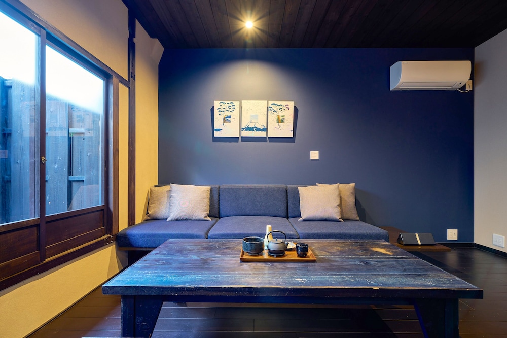 [藍] 2階建て京町家スイート 露天風呂付 禁煙 | Kyoto Machiya 銭屋町