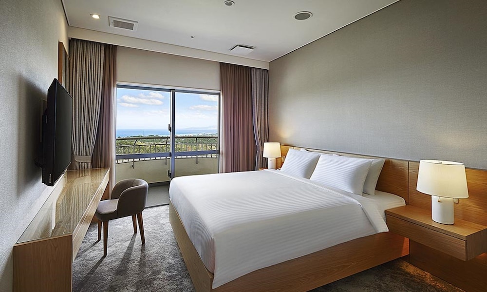 客室1 | ANAクラウンプラザリゾート沖縄うるまヒルズ by IHG 客室1 | ANAクラウンプラザリゾート沖縄うるまヒルズ by IHG