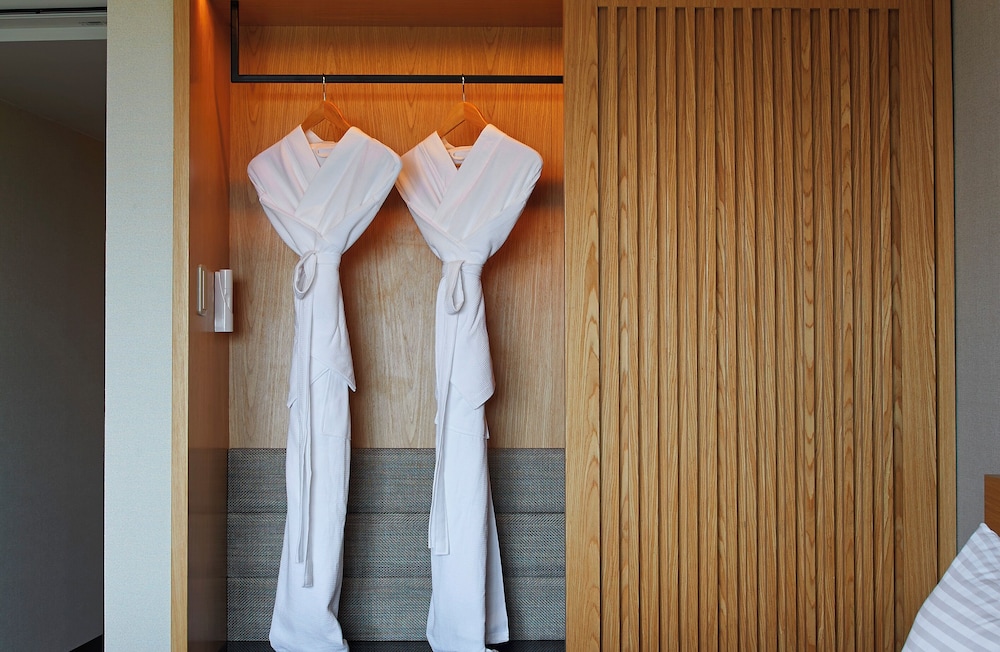 スタンダード ルーム 客室の設備とサービス0 | ANAクラウンプラザリゾート沖縄うるまヒルズ by IHG