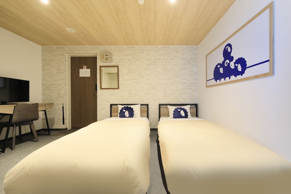 ツイン | ココテル函館 - ホステル