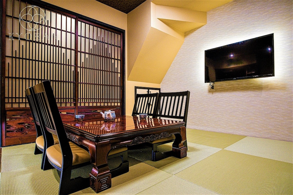 一棟貸し 客室3 | 京蘭 - 鏡月邸