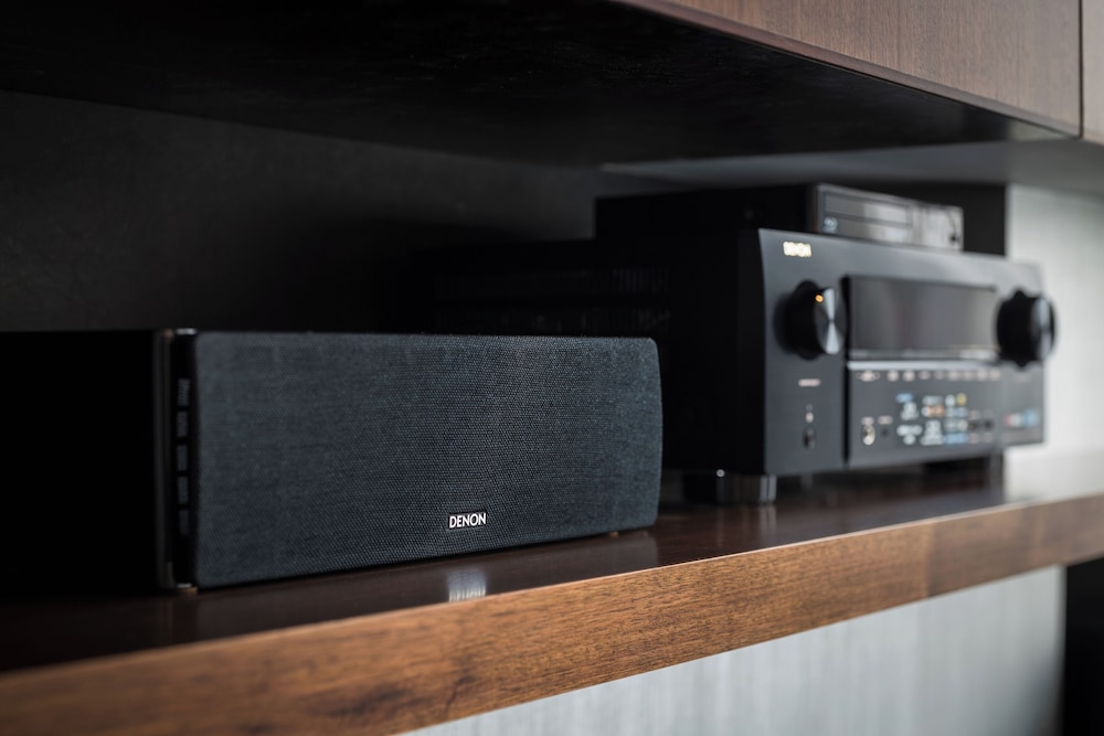 スイート リビング エリア2 | ホテルメトロポリタン川崎