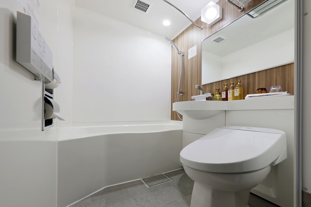 リニューアルダブルルーム2名　禁煙 バスルーム0 | 京王プレッソイン新宿