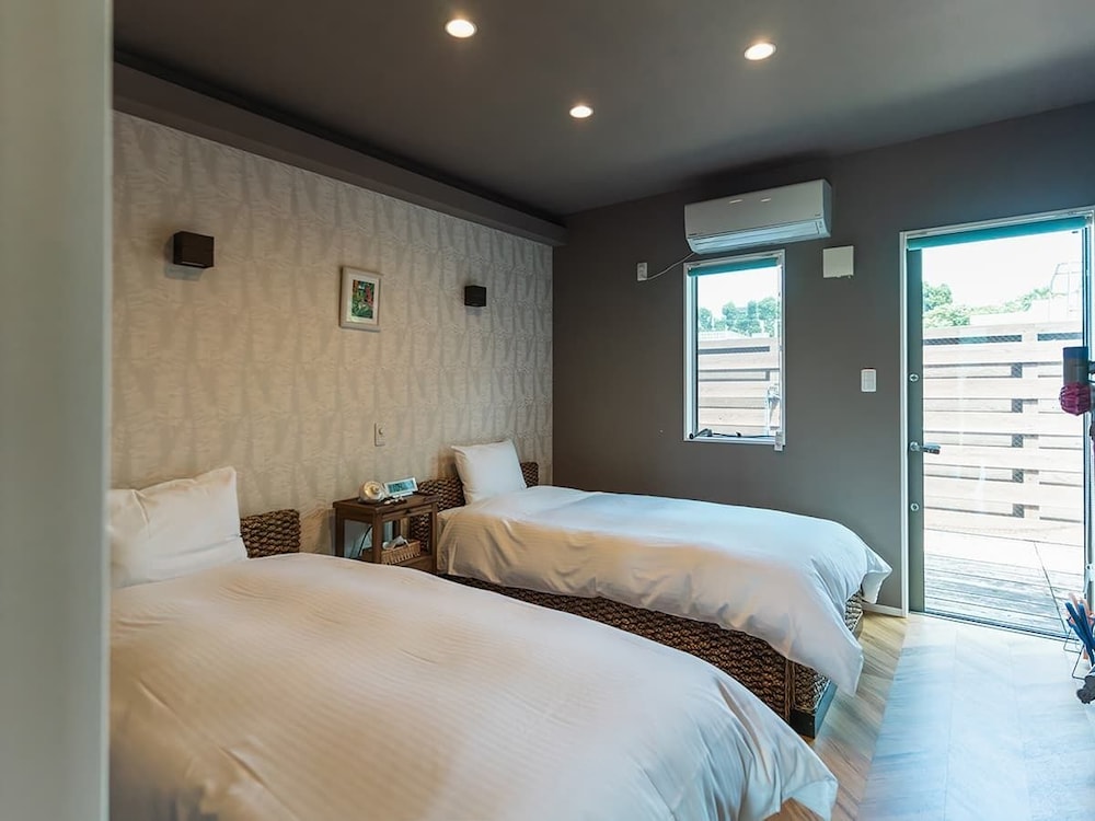 1室貸切 ロフト付き 客室8 | アレーズド・ヴィラ白保