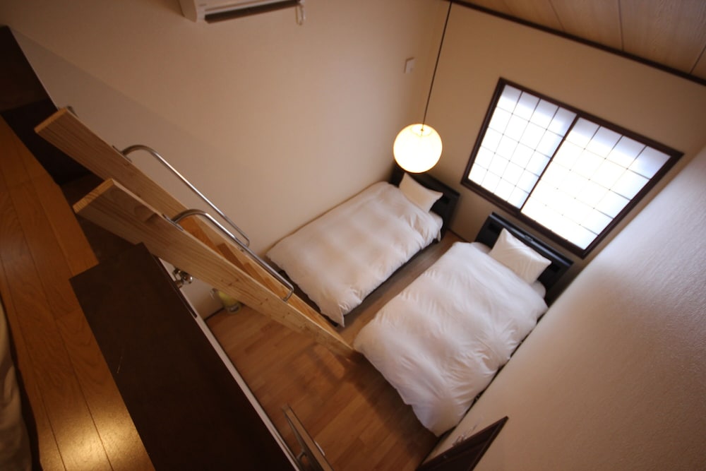一棟貸し 客室1 | 宿家 白提庵