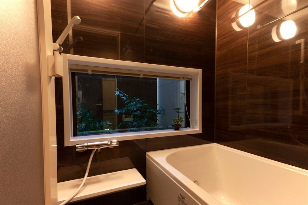 一棟貸し バスルーム2 | 宿家 浅草本館