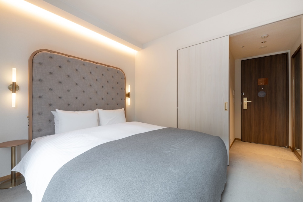 スタンダードクイーン シティビュー電車通り 禁煙 客室1 | ザ ノット 札幌