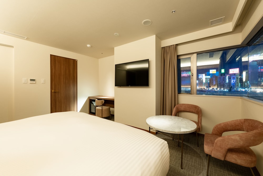 デラックスキングルーム リバービュー 禁煙 客室1 | ザ・ワンファイブ ヴィラ 福岡