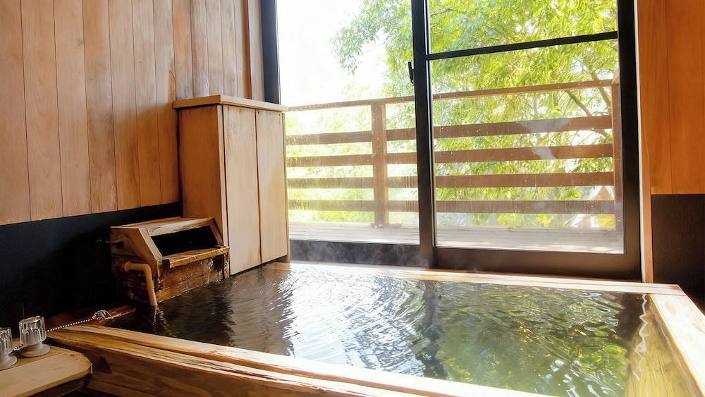 内風呂離れ和洋室すいしょう(501) 禁煙 客室1 | インターヒル 翼 湯布院