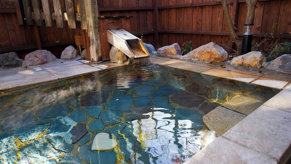 露天付本館和洋室さんご(103) 禁煙 客室1 | インターヒル 翼 湯布院