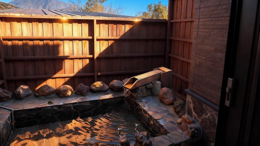 露天付離れ洋室サファイア(303) 禁煙 客室1 | インターヒル 翼 湯布院