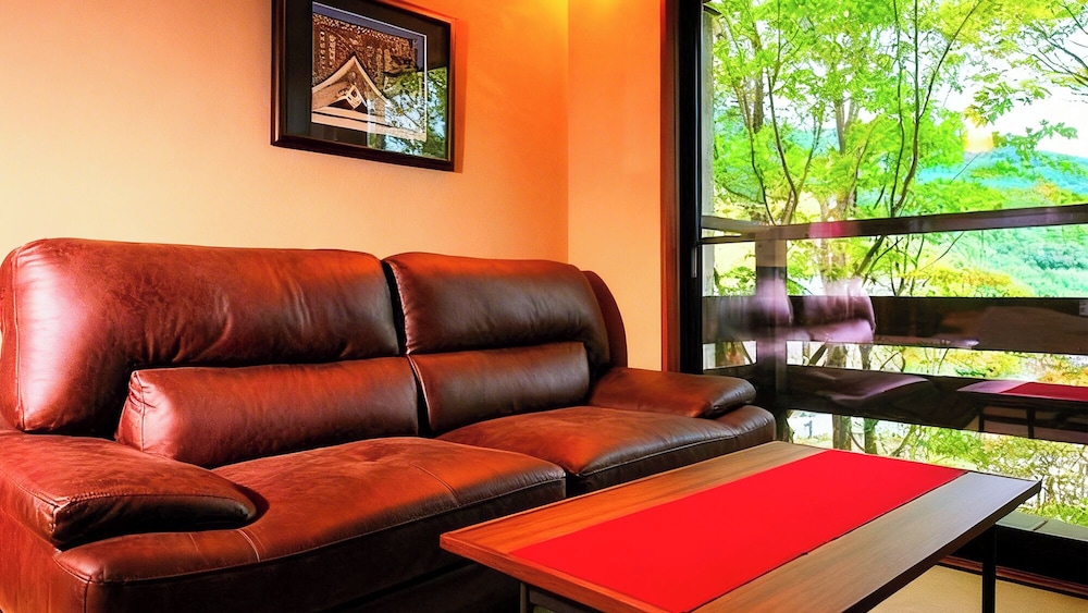 露天付本館和洋室さんご(103) 禁煙 客室2 | インターヒル 翼 湯布院