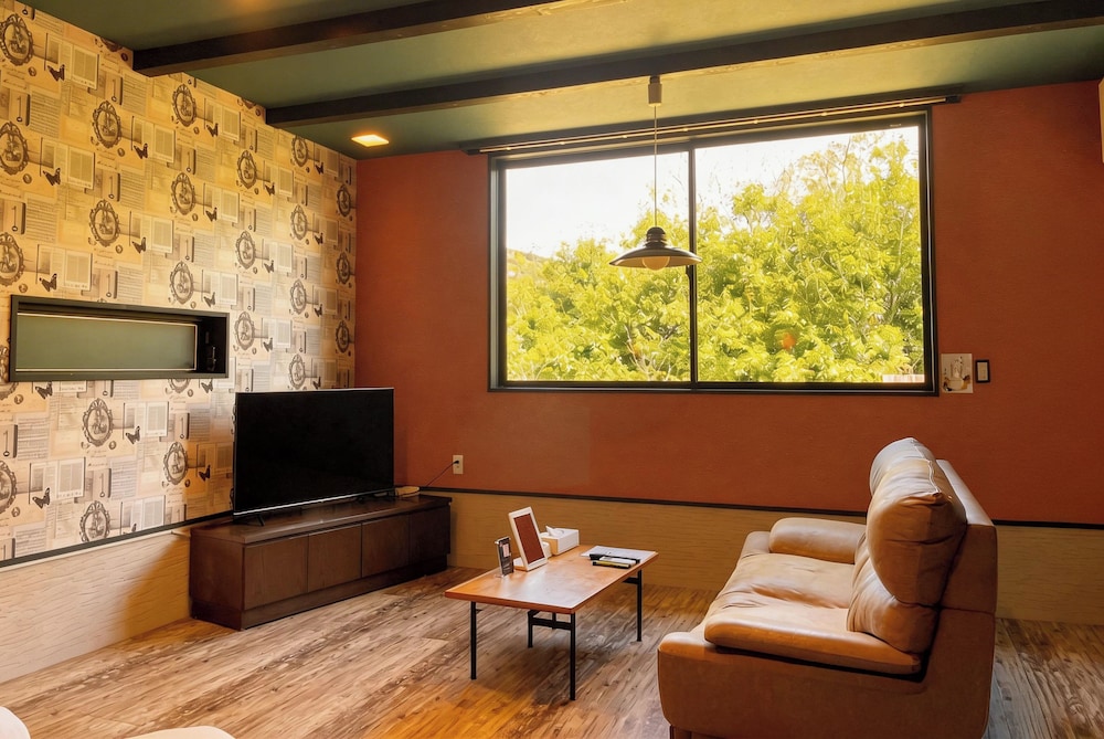 露天付離れ洋室サファイア(303) 禁煙 客室1 | インターヒル 翼 湯布院