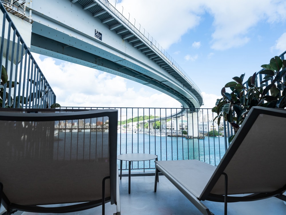 ハーバーテラスツインルーム (ソファベッド付) 禁煙 テラス / パティオ1 | ホテル アンテルーム 那覇