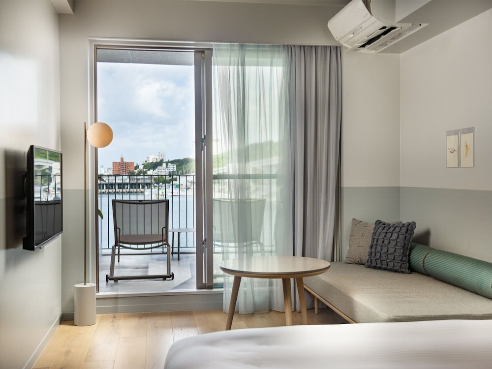 ハーバーテラスツインルーム (ソファベッド付) 禁煙 | ホテル アンテルーム 那覇