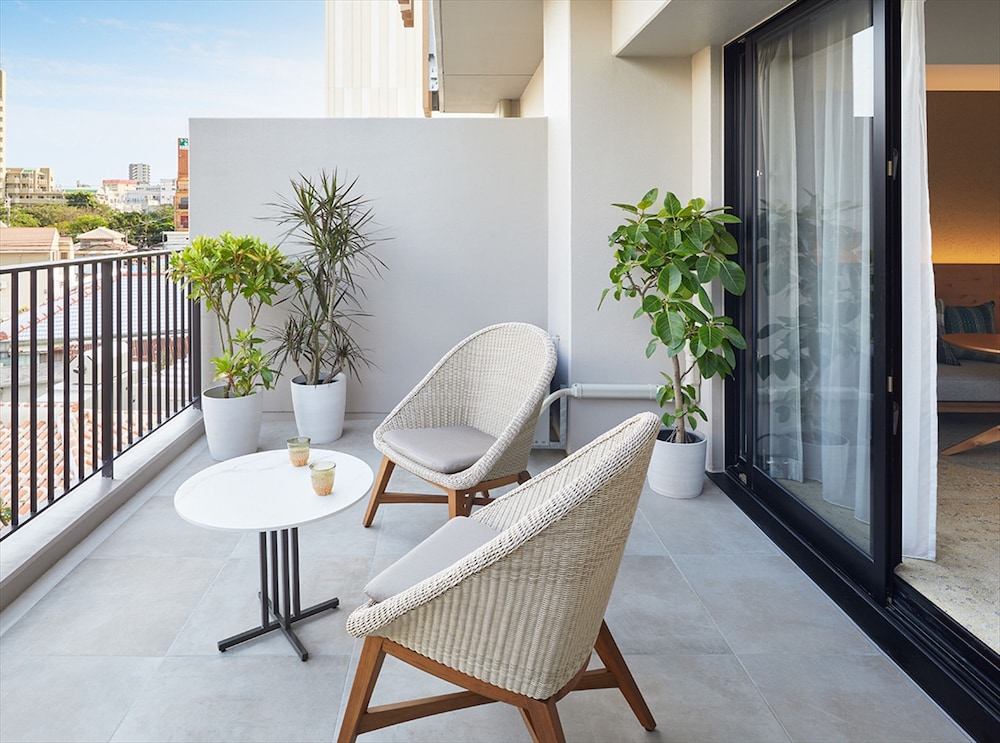 ガーデンテラスツイン（2階） バルコニー0 | ホテル ストレータ 那覇