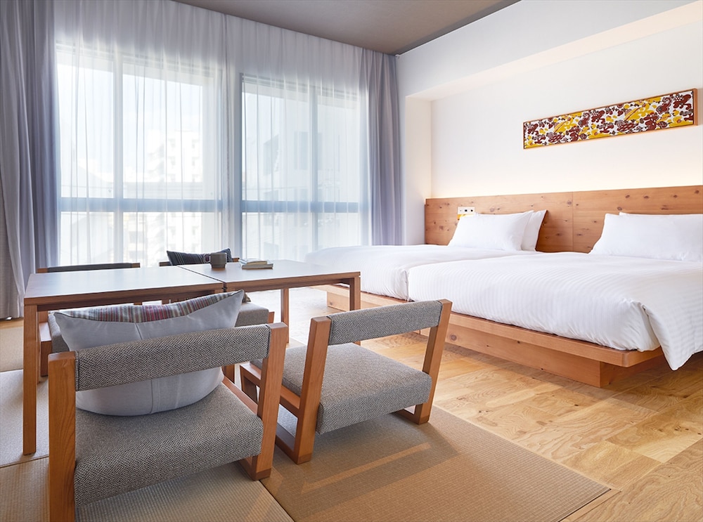 タタミツイン 和洋室 | ホテル ストレータ 那覇