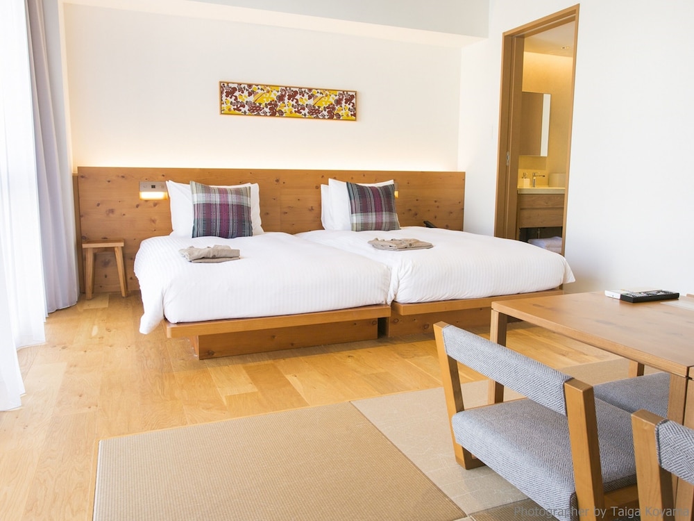 タタミツイン 和洋室 客室3 | ホテル ストレータ 那覇