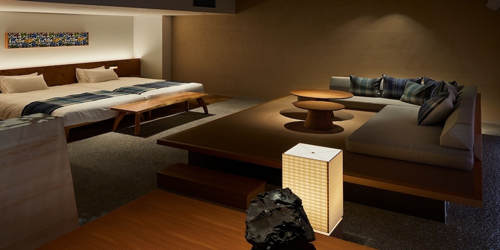 ストレータスイート 客室1 | ホテル ストレータ 那覇