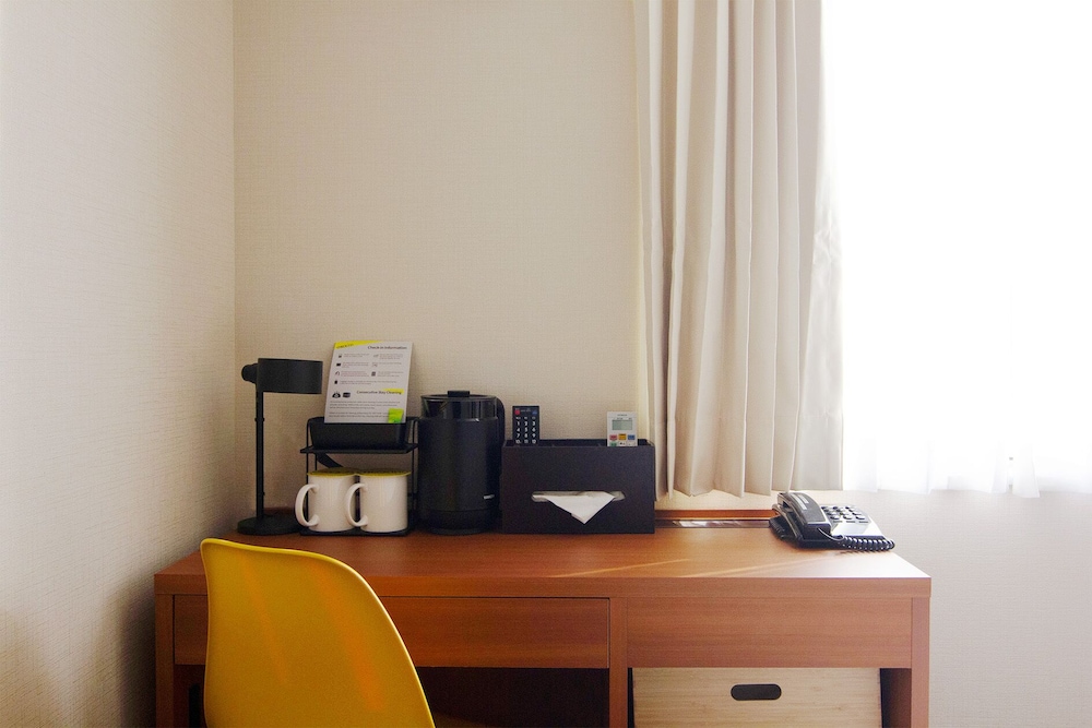 スーペリア ツインルーム 禁煙 客室8 | CHECK inn 大阪新今宮